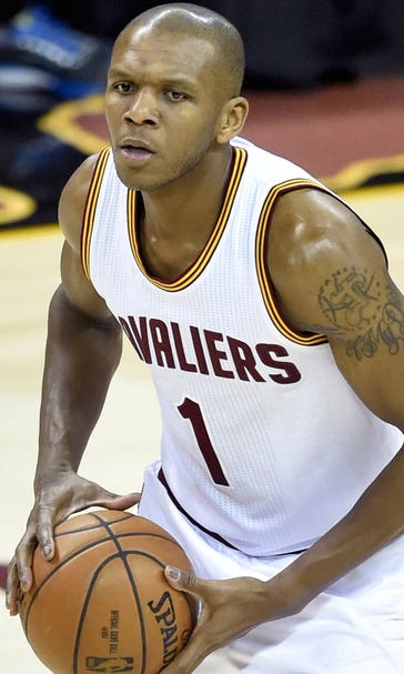 James Jones ends playing career, joins Suns front office